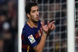 سوارز قرارداد خود را با بارسلونا تمدید کرد+عکس