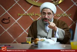 آمریکا و انگلیس و اسرائیل مثلث تفرقه در جوامع اسلامی هستند