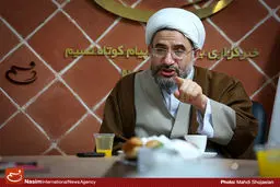 آمریکا و انگلیس و اسرائیل مثلث تفرقه در جوامع اسلامی هستند