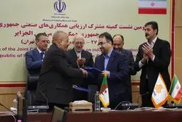 شراکت همزمان پژو با ایران خودرو و سایپا غیرقانونی است/ ایران خودرو و سایپا برای آب خوردن هم باید از پژو اجازه بگیرند