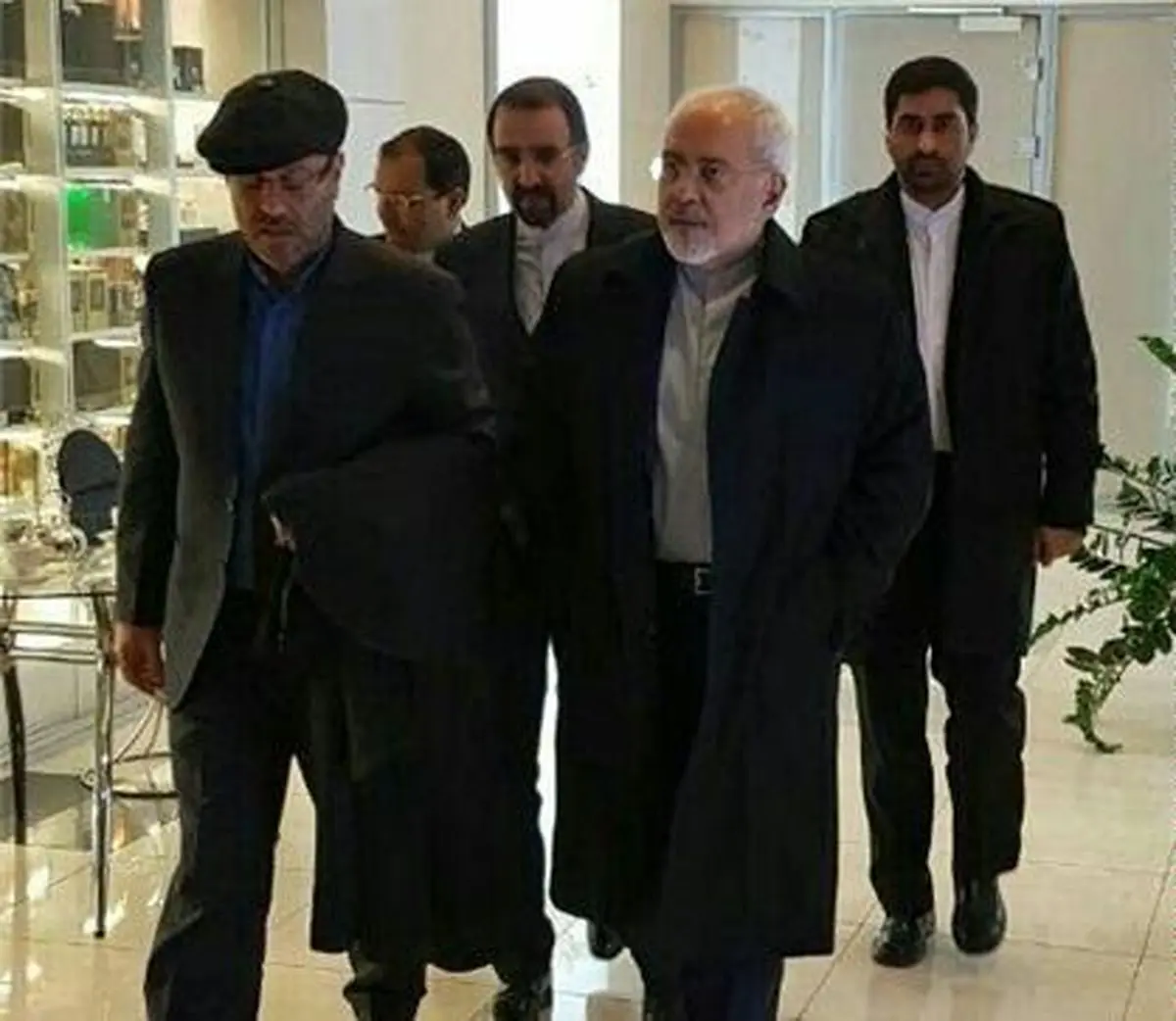 ظریف و دهقان مسکو را به مقصد تهران ترک کردند +عکس