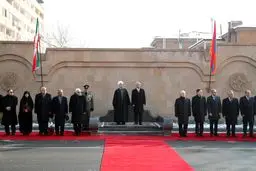 استقبال رسمی از روحانی در کاخ ریاست جمهوری ارمنستان + تصاویر