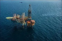 عربستان به  ۴۹ درصد سهام آرامکو چوب حراج می زند