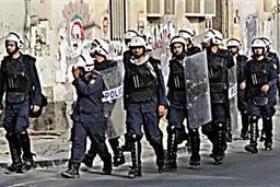 یورش نیروهای امنیتی بحرین به منزل شیخ عیسی قاسم