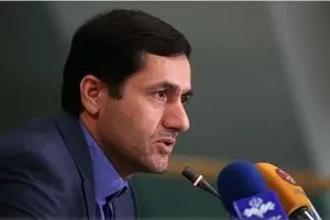 تلاش بیهوده سخنگوی تلفیق برای ماستمالی کردن حذف مصوبه افشای حقوق و مزایای مدیران