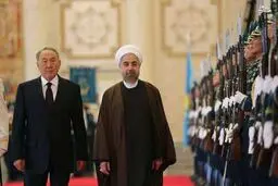 استقبال رسمی رئیس‌جمهور قزاقستان از روحانی