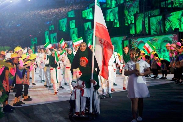پرچمداری زهرا نعمتی در میان ۵۰ لحظه برتر سال ۲۰۱۶ قرار گرفت