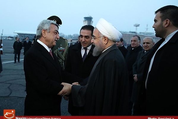 استقبال رسمی از رئیس‌جمهور در ایروان