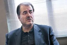 هنوز مشخص نیست چرا دلار از ۴۰۰۰ تومان هم عبور کرد/ احتمال گرانی بیشتر دلار در روزهای آینده