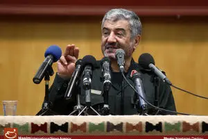 مردم برخلاف برخی مسئولین پای آرمان استکبارستیزی ایستاده‌اند/ حلب خط مقدم انقلاب اسلامی است