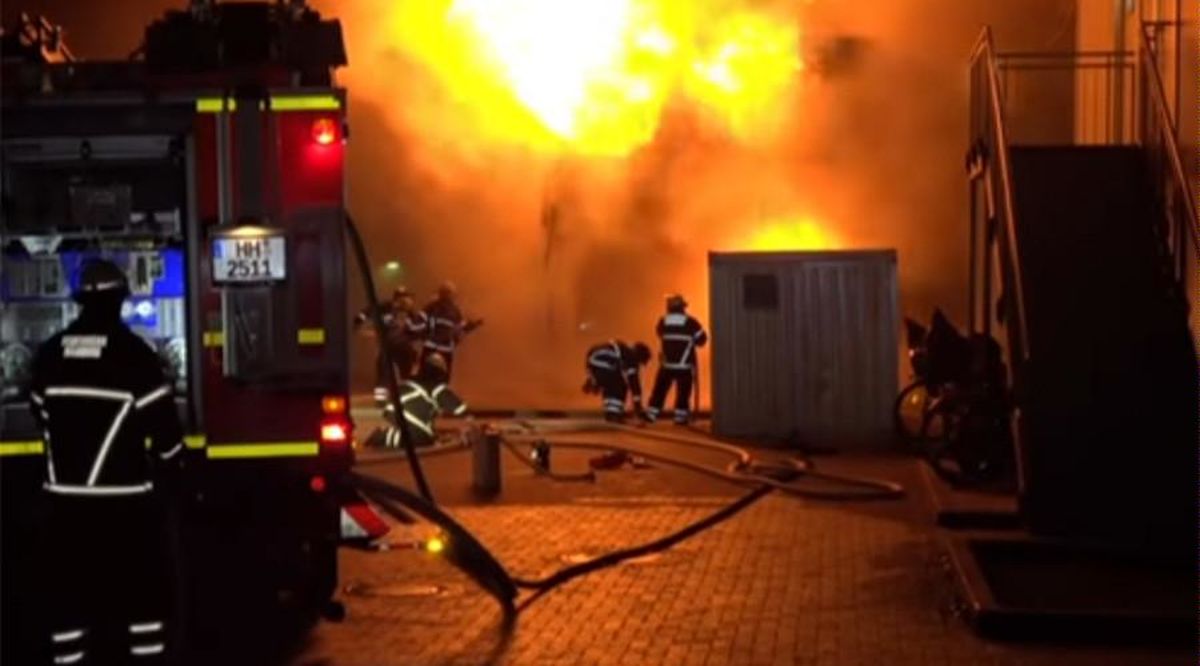 آتش سوژی کمپ پناهجویان در هامبورگ آلمان