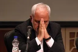 کریمی‌قدوسی: مردم باید محتوای سخنان ظریف را بدانند/ظریف باید بگوید چرا در اعتماد به کری اشتباه کرده؟