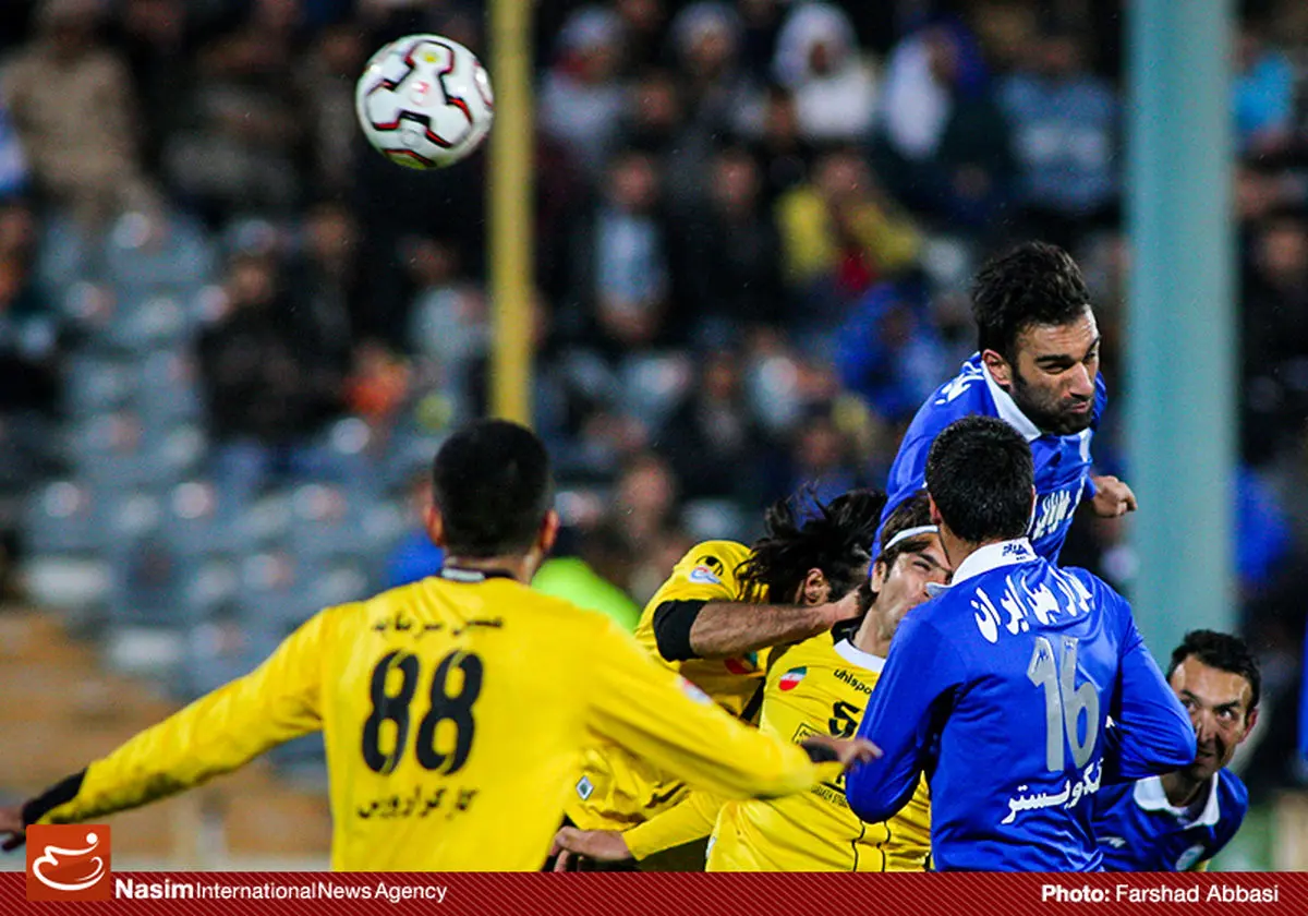 دیدار سپاهان - استقلال پخش زنده نمی‌شود!