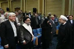 «نسیم آنلاین» بررسی کرد: اصلاح‌طلبان در مواجهه با دولت ناکارآمد روحانی چه می‌کنند؟ عبور از هویت اصلاح‌طلبی یا بازی با مهره‌های درجه دو