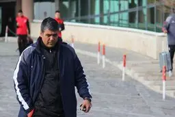 همدانی: منصوریان باید شجاعت بیشتری داشته باشد/ نبود همدلی یکی از مشکلات استقلال در نیم‌فصل اول بود