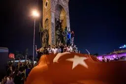 اولین دادگاه کودتاگران ترکیه در استانبول امروز برگزار می‌شود