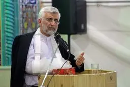 نباید به خاطر خرید کشتی از کره، اشک کشتی‌ساز هرمزگانی درآید/ حقوق نجومی یعنی فاصله از تفکر انقلاب