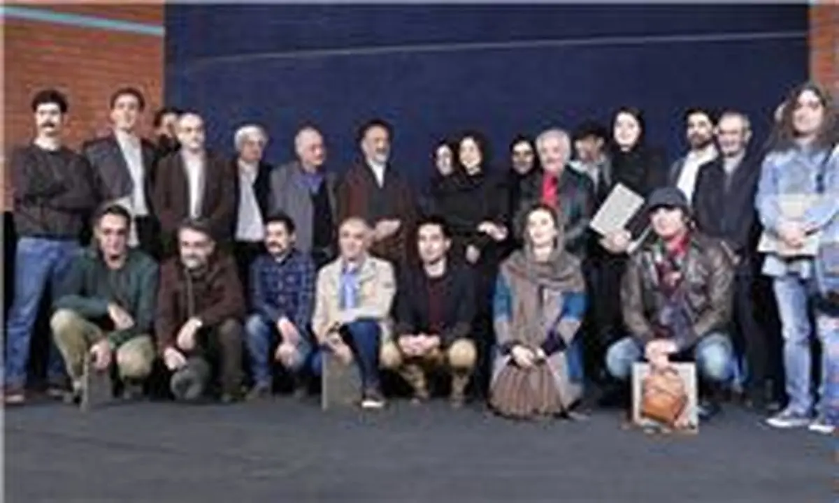 نشان شیرازه برگزیدگان خود را شناخت