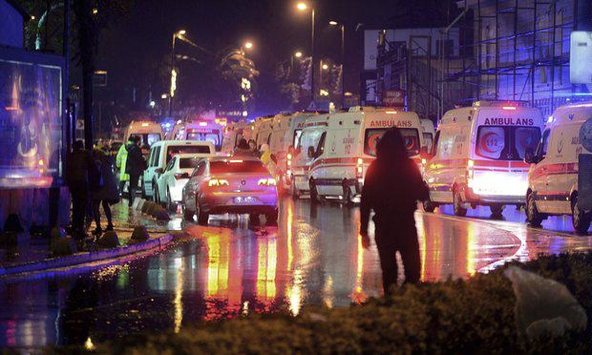 لحظات اولیه حمله مسلحانه به کلوپ شبانه در استانبول