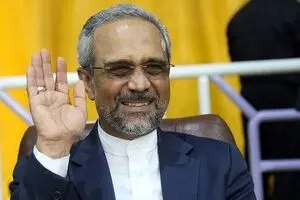 رئیس دفتر رئیس‌جمهور سخنرانان و تربیون‌ها را دلیل گرانی دلار و آشفتگی بازار ارز دانست/ 