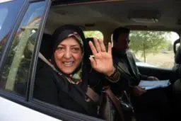 هوای تهران آلوده شد، وقت سفر ابتکار رسید!