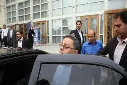 ابهام ۳۵ هزار میلیاردی در گفته‌های رئیس کل/ اعتراف سیف به عدم برقراری روابط کارگزاری در سالگرد برجام!