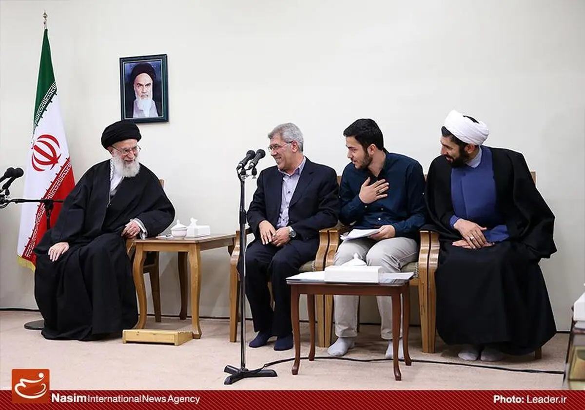 دیدار دانشجویان بسیجی مدال‌آور دانشگاه شریف با رهبر معظم انقلاب