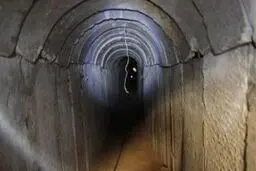 ارتش مصر ۱۲ تونل دیگر در مرز غزه را تخریب کرد
