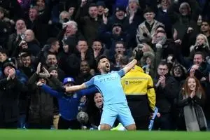 توقف لیورپول در شب پیروزی منچسترسیتی ۱۰ نفره