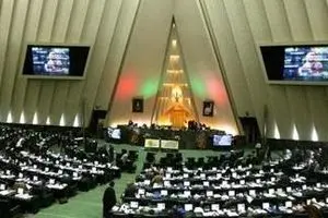 اعتراض شدید ۱۲۰ تشکل دانشجویی به تلاش برخی نمایندگان برای حذف مصوبه اعلام عمومی حقوق و مزایای مدیران