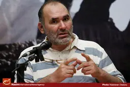 جاهایی از شدت اشک نمی‌توانستم از ویزور دوربین نگاه کنم