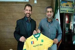 فیروز کریمی هدایت نفت آبادان را بر عهده گرفت