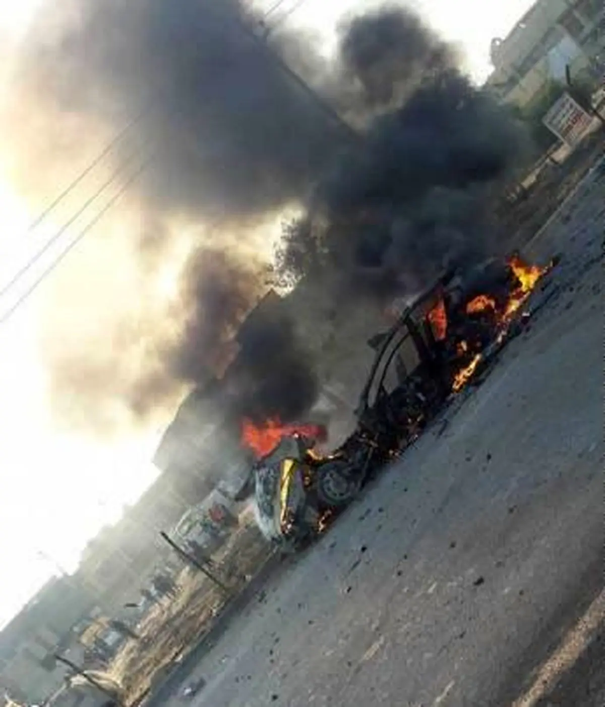 انفجار بغداد ۱۰ کشته و ۲۱ زخمی به جای گذاشت