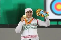 طلای زهرا نعمتی در بین ۳ عملکرد برتر تیراندازی با کمان پارالمپیک