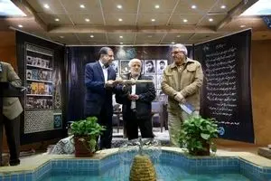 ستاره‌باران نخلستان اوج در پاسداشت گل‌علی بابایی