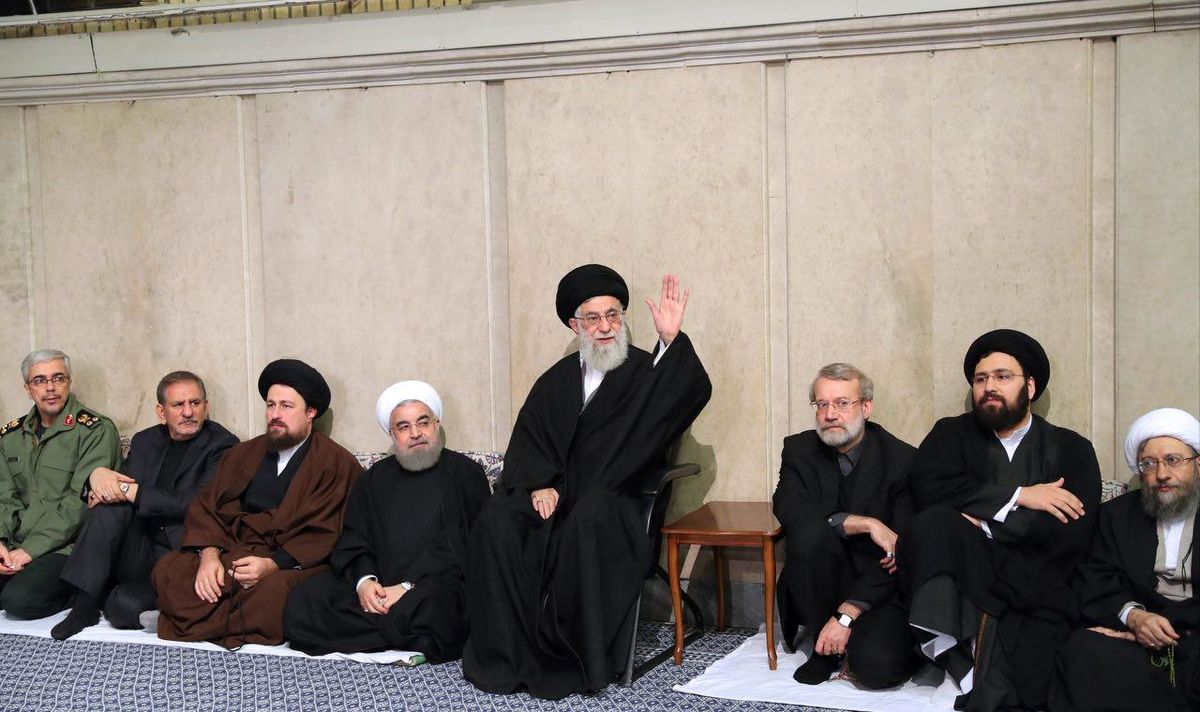 مراسم ترحیم آیت‌الله هاشمی رفسنجانی با حضور رهبر انقلاب برگزار شد + تصاویر