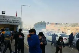 شلیک گازهای سمی و اشک‌آور به یک مدرسه توسط مزدوران آل خلیفه + تصاویر