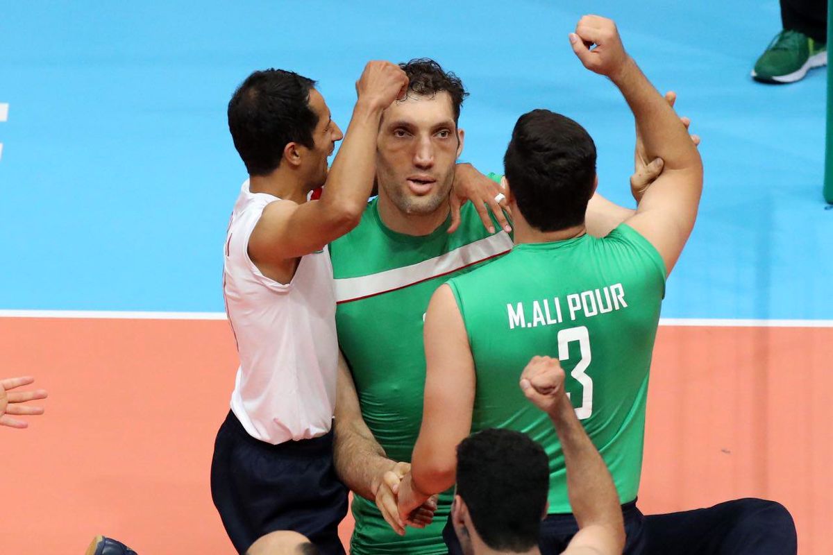 مرتضی مهرزاد یکی از "ورزشکاران تماشایی" والیبال نشسته شد