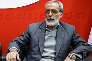 در روزهای آتی خبرهای مهمی از برخورد با باندهای متخلف اقتصادی و شبکه‌های نفوذی به اطلاع مردم خواهد رسید