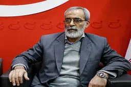 در روزهای آتی خبرهای مهمی از برخورد با باندهای متخلف اقتصادی و شبکه‌های نفوذی به اطلاع مردم خواهد رسید