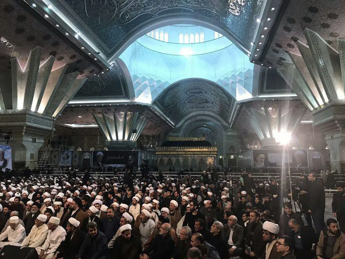 مراسم هفتم درگذشت آیت‌الله هاشمی رفسنجانی در حرم امام آغاز شد/ ناطق نوری: هاشمی صبر را ذلّه کرده بود