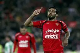 امیری: تمام فکر و ذکرم انجام بهترین بازی است/ هواداران نمی‌گذارند در شرایط سخت، کم بیاوریم