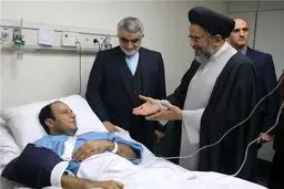 عیادت وزیر اطلاعات از آتش‌نشانان مصدوم حادثه پلاسکو + عکس