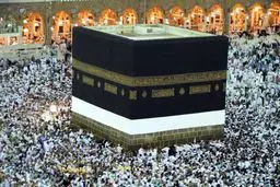 گروگان‌گیری سیاسی آل‌سعود از حرمین شریفین