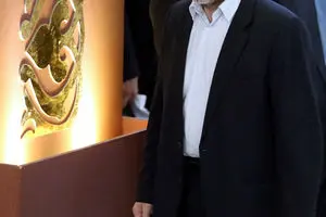 علی نیکزاد در 