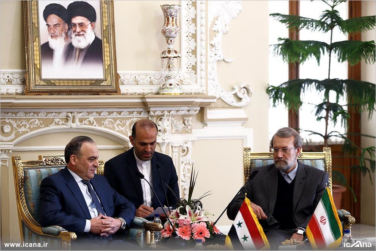 لاریجانی: ایران و سوریه در یک مسیر راهبردی قرار دارند/ خمیس: مفتخریم که در مقوله مبارزه با تروریسم در یک سنگر واحد قرار داریم