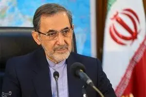 علی اکبر ولایتی به عنوان رئیس هیات موسس دانشگاه آزاد منصوب شد