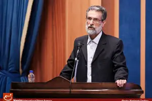 رسانه ملی در پرداختن به تاریخ کم‌کاری کرده است/ 