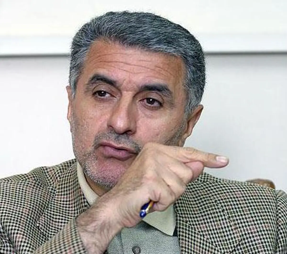 محسن صفایی فراهانی: یک سال از برجام گذشت، اما تاثیری بر سفره مردم نگذاشت/ یک میلیون تومان سال ۹۳، الان ۶۰۰ هزار تومان شده است