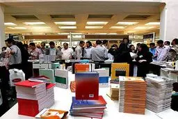 وقتی مردم از مدافعان حرم استقبال می‌کنند